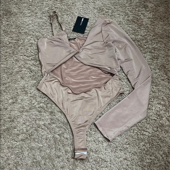 Nude Cut Out Bodysuit - Picture 2 of 12